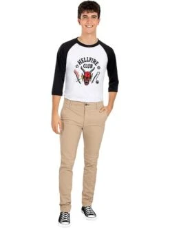 Camiseta De Hellfire Club Stranger Things 4 – Oficial Netflix -Tienda De Cosplay camiseta de hellfire club stranger things 4 oficial netflix 1