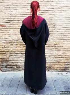Capa Harry Potter Gryffindor Para Adulto (Réplica Oficial) 19 Capa Harry Potter Gryffindor Para Adulto (Réplica Oficial) -Tienda De Cosplay tunica de harry potter gryffindor deluxe para adulto replica oficial collectors 3